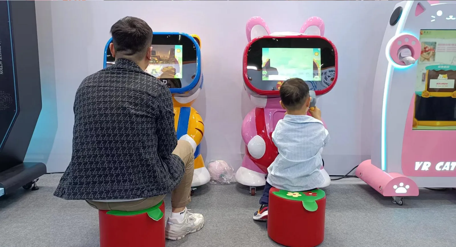 Royalty VR Kid - Image 2